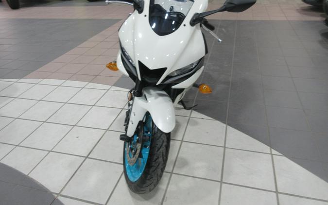 2024 YAMAHA YZF-R3 ABS