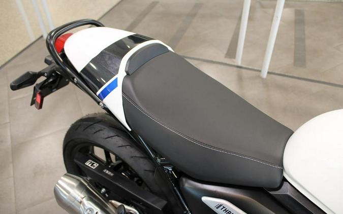 2026 Triumph Thruxton 400 Pearl Metallic White / Storm Grey
