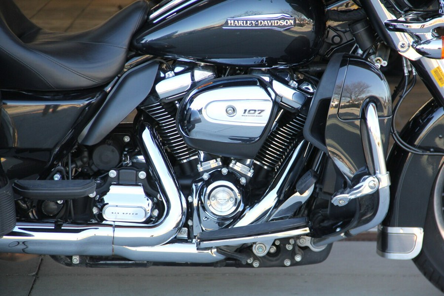 2018 Harley-Davidson Tri Glide Ultra Black Tempest