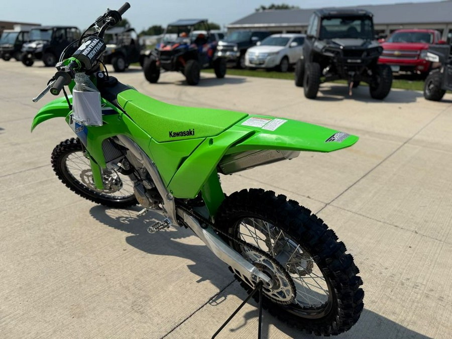2026 KX™ 450 - Kawasaki