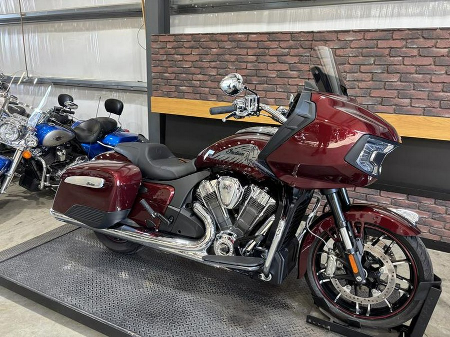 2022 Indian Motorcycle® Challenger® Limited Maroon Metallic