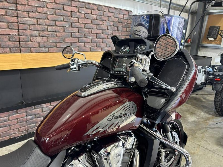 2022 Indian Motorcycle® Challenger® Limited Maroon Metallic