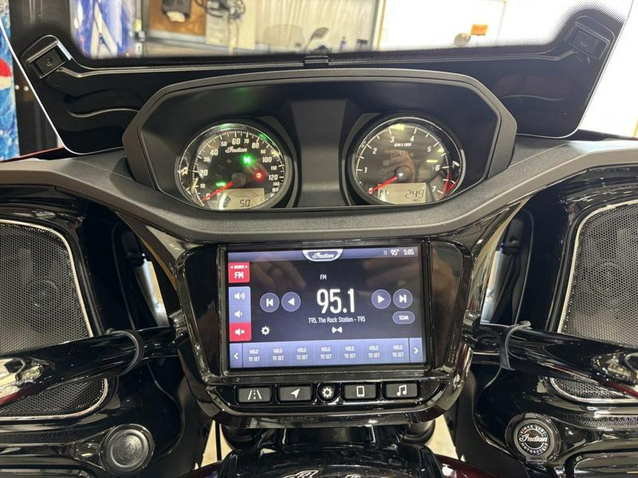 2022 Indian Motorcycle® Challenger® Limited Maroon Metallic