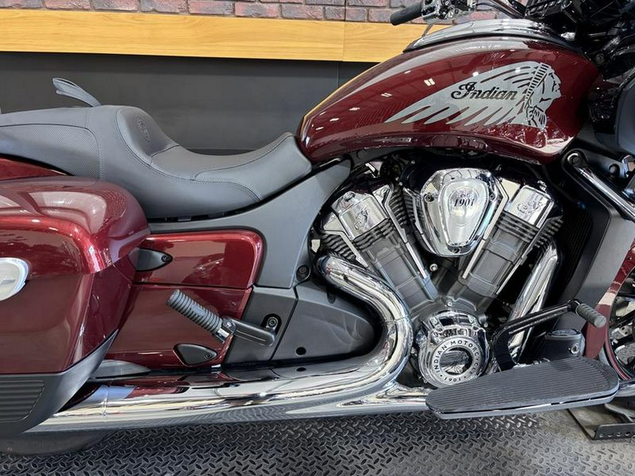 2022 Indian Motorcycle® Challenger® Limited Maroon Metallic