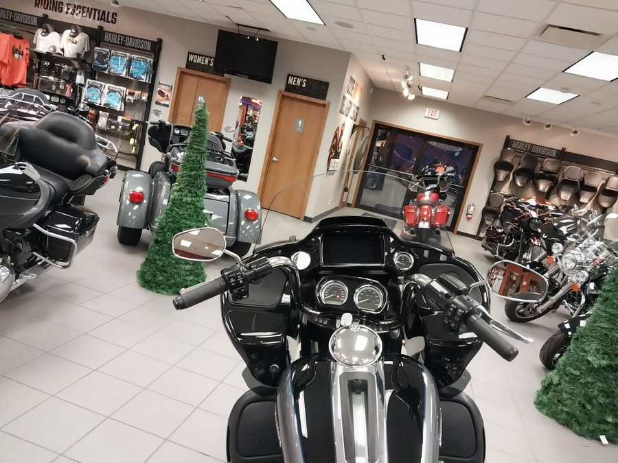 FLTRK 2022 Road Glide® Limited