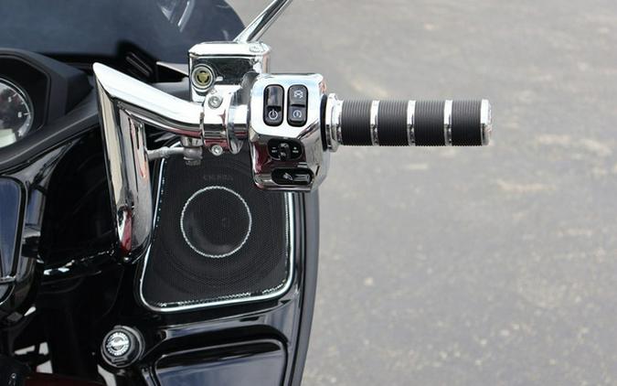 2022 Indian Challenger Limited Maroon Metallic