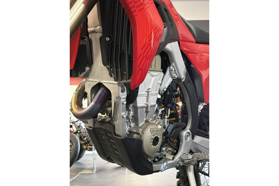 2026 Ducati Desmo450 EDX