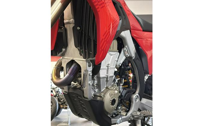 2026 Ducati Desmo450 EDX