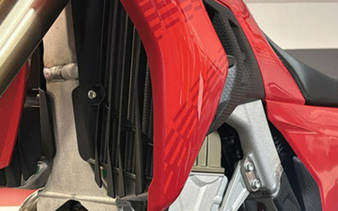 2026 Ducati Desmo450 EDX