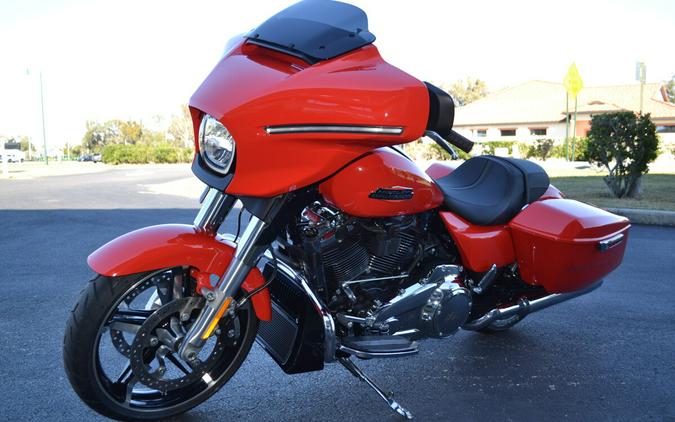2026 Harley-Davidson® Street Glide® Blood Orange - FLHX