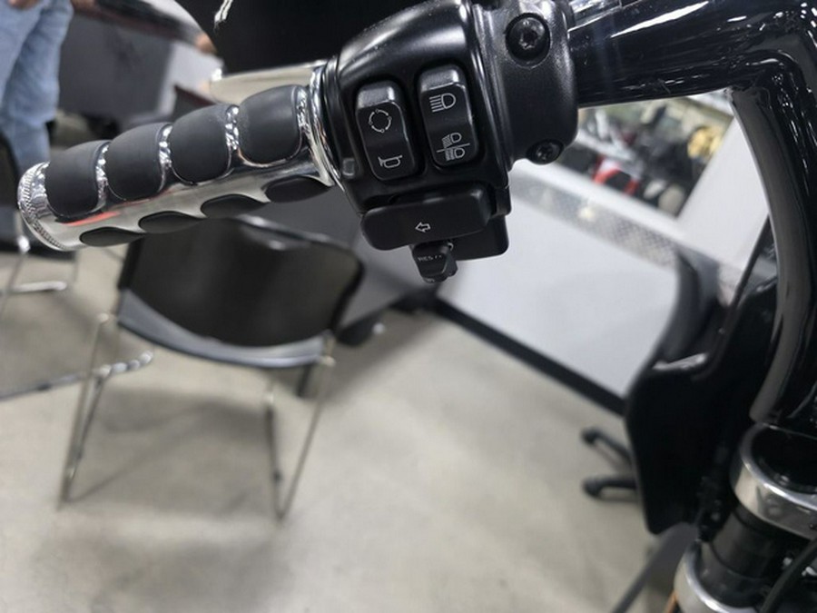 2018 Harley-Davidson Softail FLSB - Sport Glide