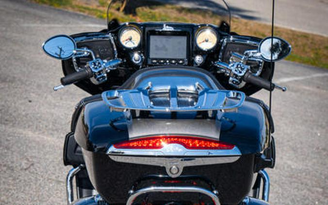 2024 Indian Motorcycle® Roadmaster® Black Metallic/Titanium Metallic