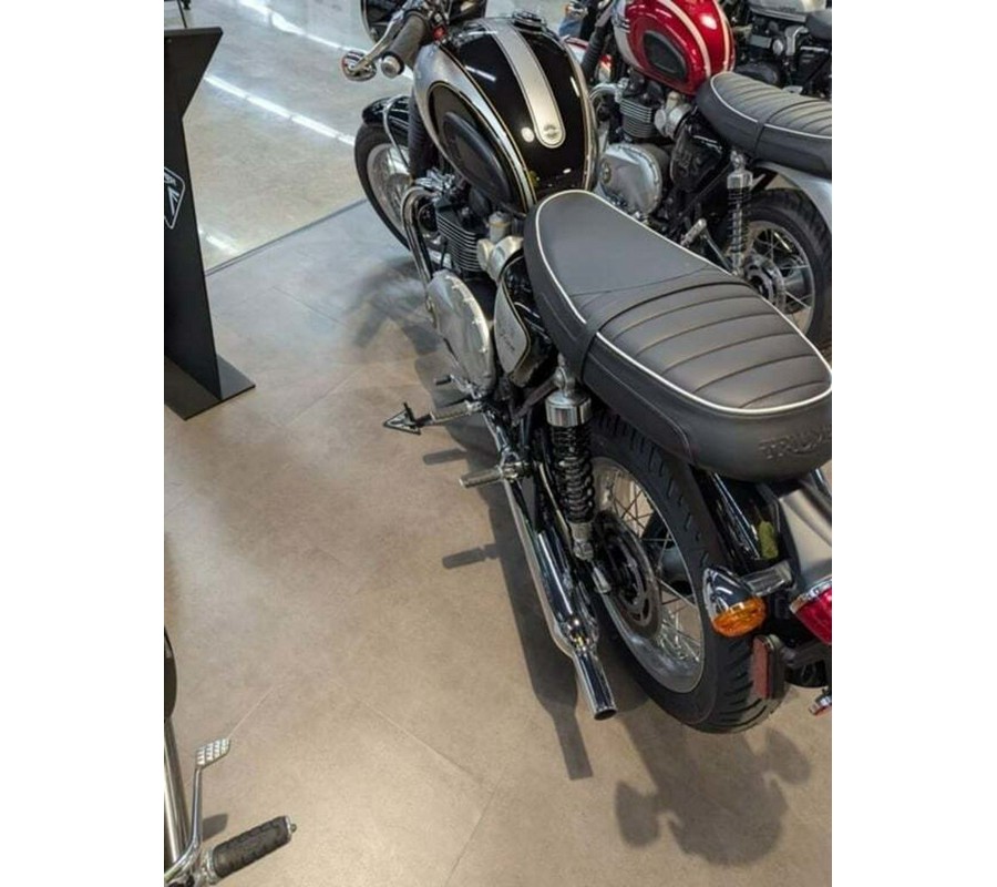 2025 Triumph Bonneville T120 Base