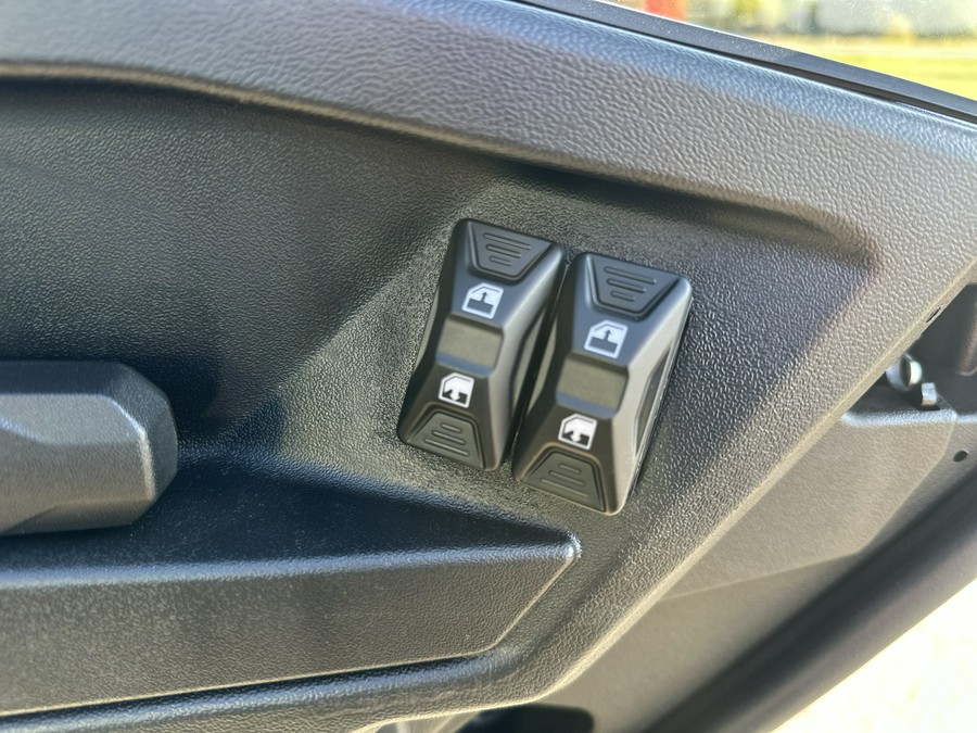 2026 Can-Am Defender Limited HD11