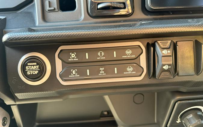 2026 Can-Am Defender Limited HD11