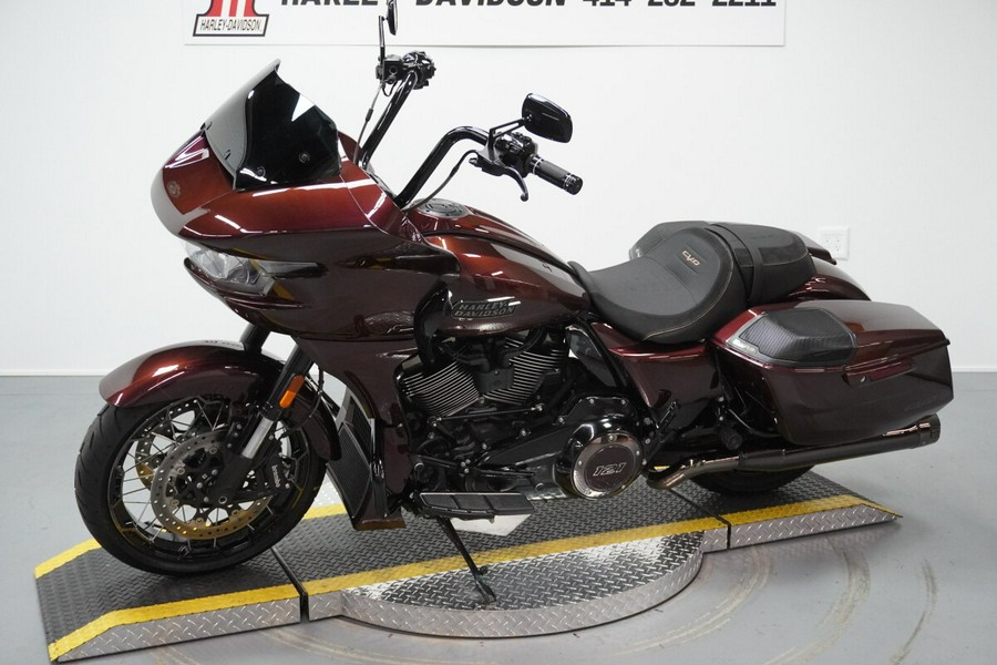 2024 Harley-Davidson® CVO™ Road Glide® Copperhead