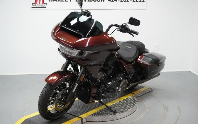 2024 Harley-Davidson® CVO™ Road Glide® Copperhead