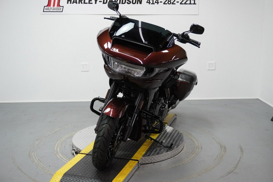 2024 Harley-Davidson® CVO™ Road Glide® Copperhead