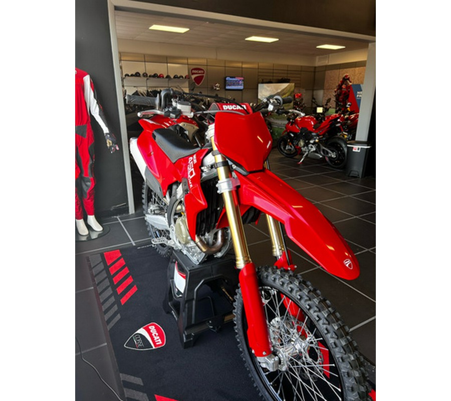 2026 Ducati Desmo 450 MX