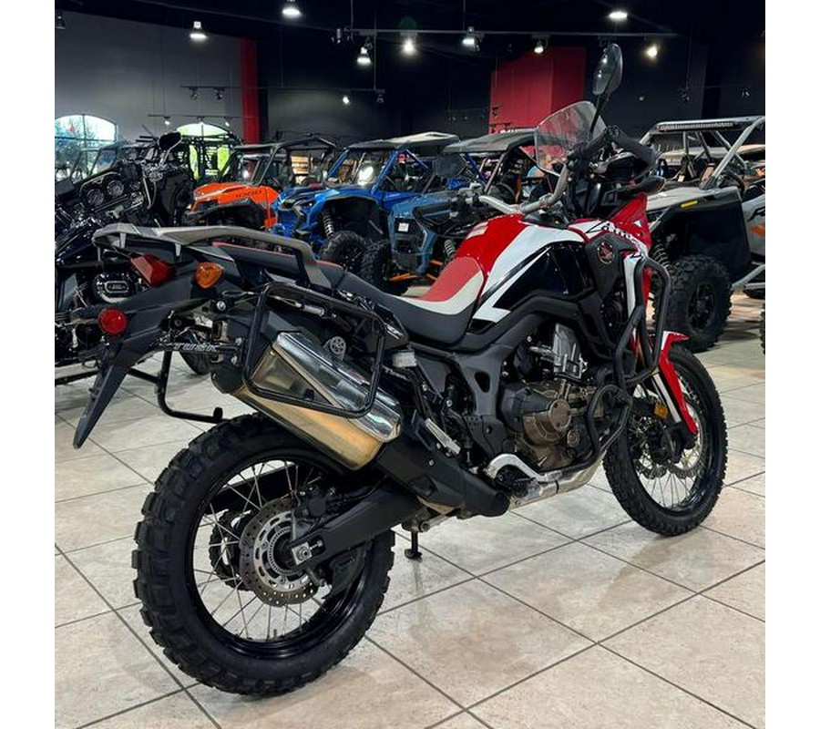 2017 Honda® Africa Twin CRF1000L DCT