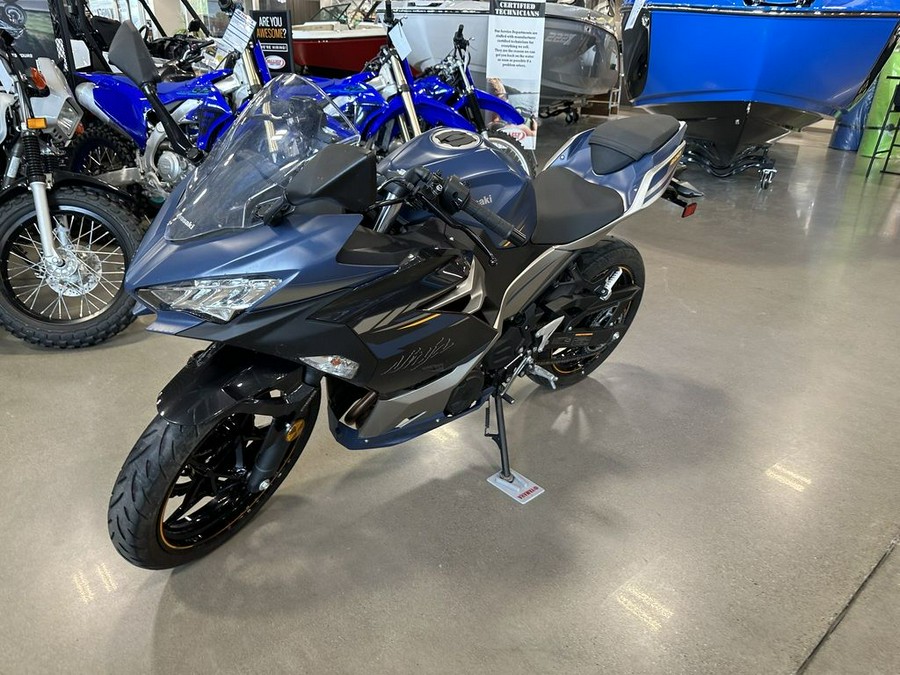 2023 Kawasaki Ninja® 400 ABS Metallic Magnetic Dark Gray/Twilight Blue