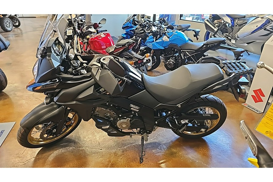 2024 Suzuki DL650XAM4