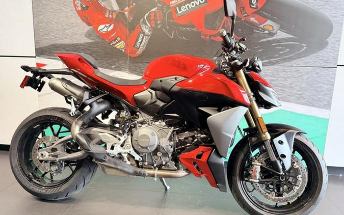 2026 Ducati Streetfighter V2