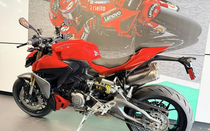 2026 Ducati Streetfighter V2