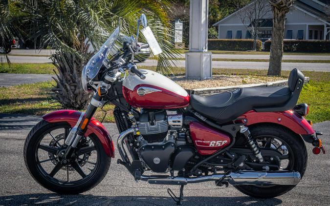 2024 Royal Enfield Super Meteor 650 Celestial Red