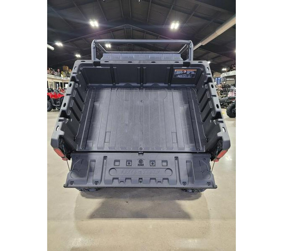 2026 Can-Am® Defender HD7