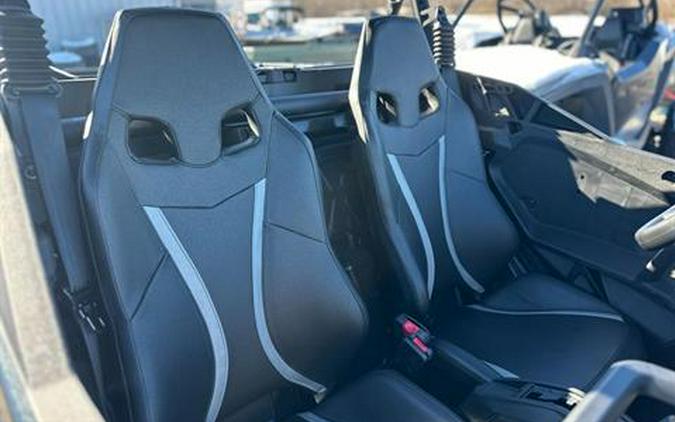 2026 Can-Am Commander XT 1000R