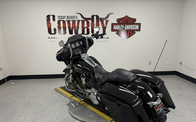 2017 Harley-Davidson FLHXS - Street Glide Special