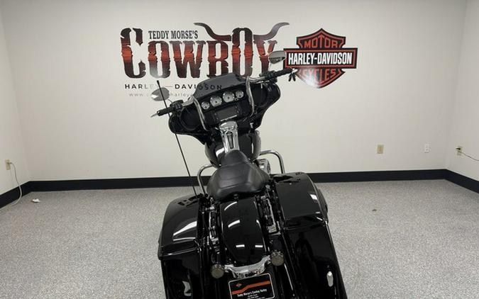 2017 Harley-Davidson FLHXS - Street Glide Special