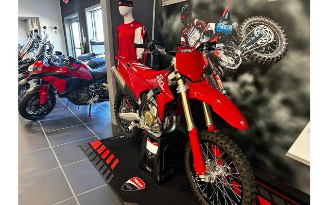 2026 Ducati Desmo450 MX