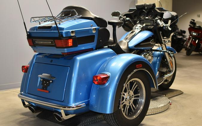 2011 Harley-Davidson Tri Glide Ultra Classic FLHTCUTG
