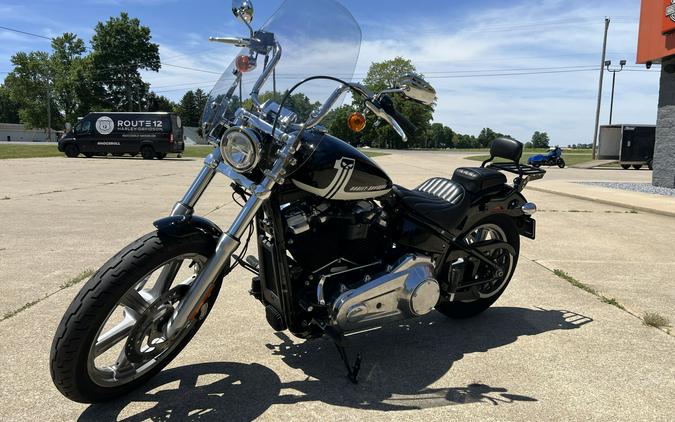 2024 Harley-Davidson® Softail® Standard Vivid Black