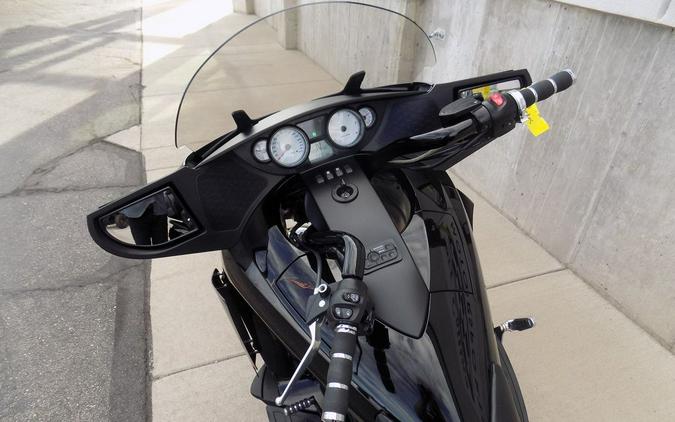 2011 Victory Motorcycles® Vision™ 8-Ball