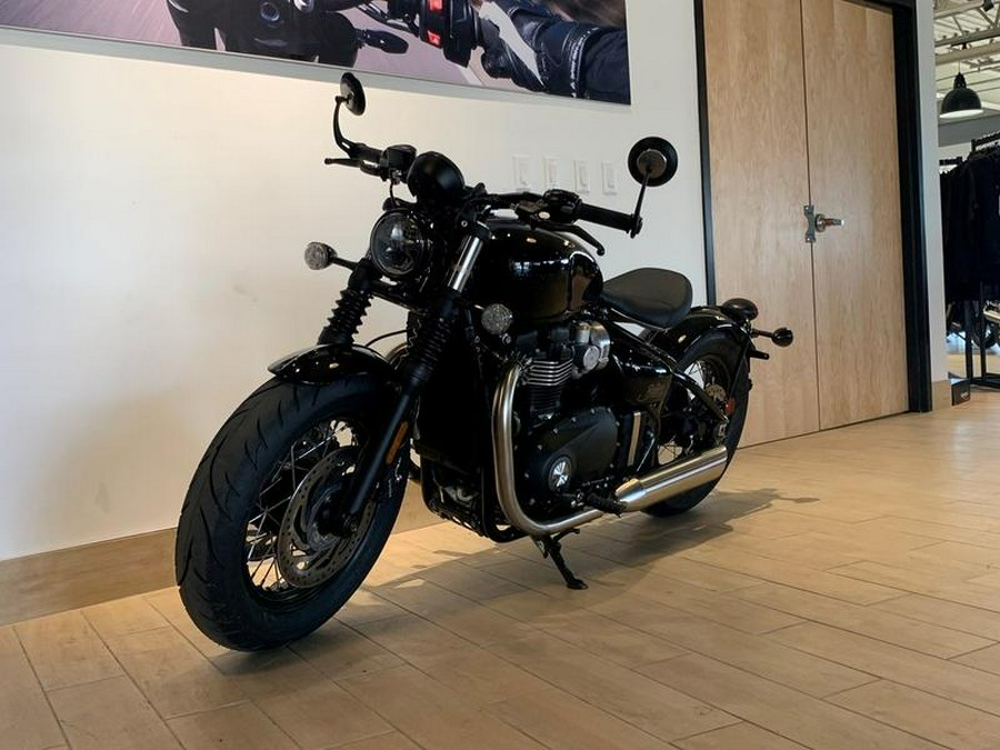 2024 Triumph Bonneville Bobber Stealth Edition