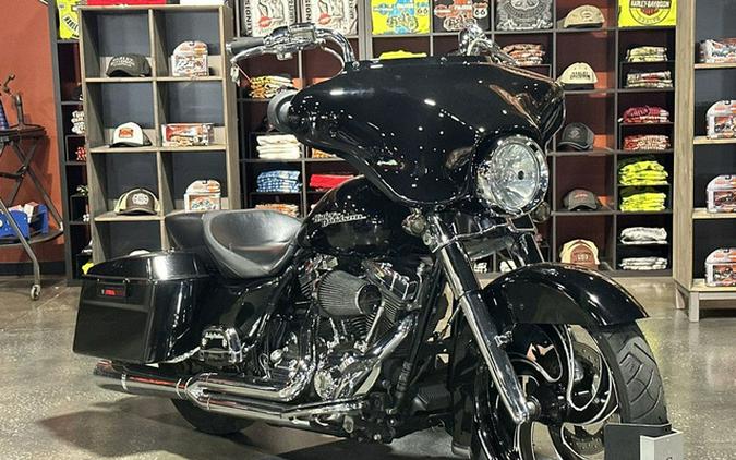 2011 Harley-Davidson FLHX - Street Glide