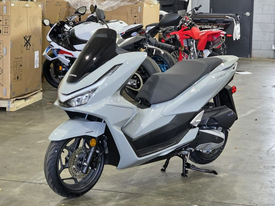 2025 Honda PCX ABS