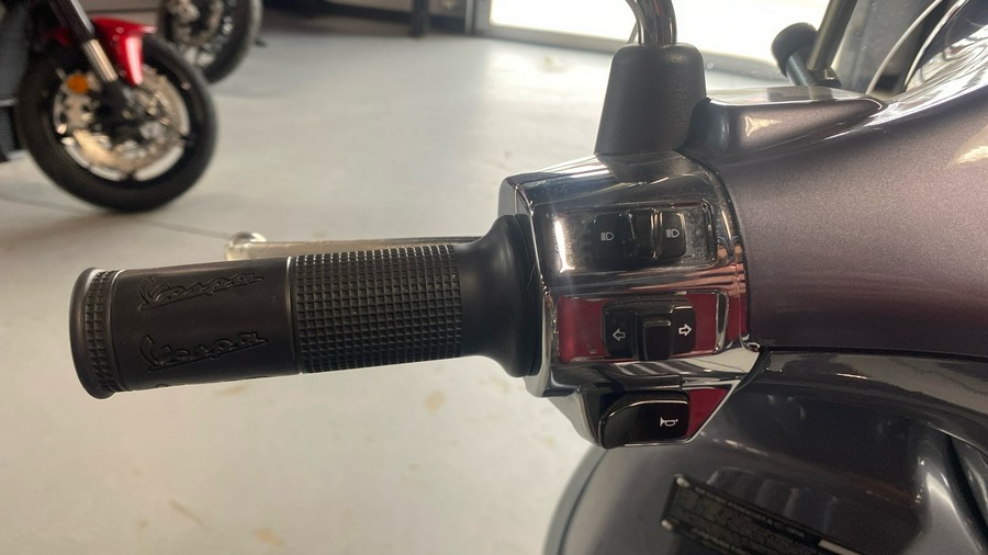 2022 Vespa Primavera 150 Touring