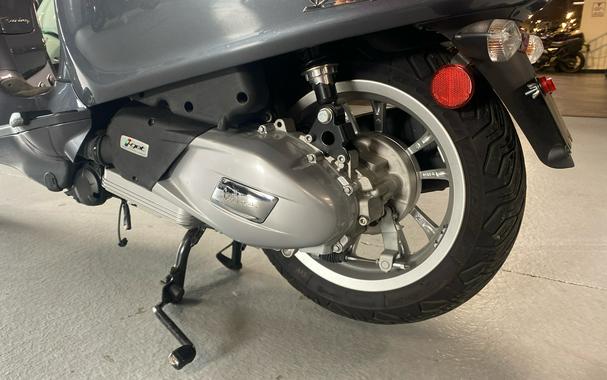 2022 Vespa Primavera 150 Touring