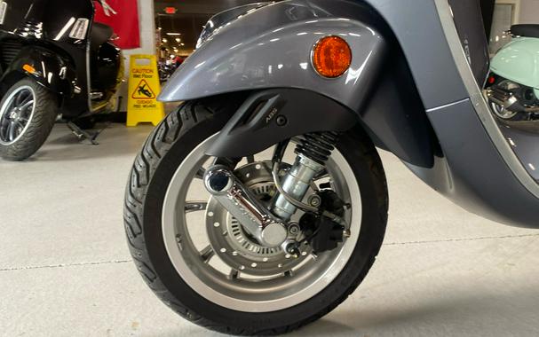 2022 Vespa Primavera 150 Touring