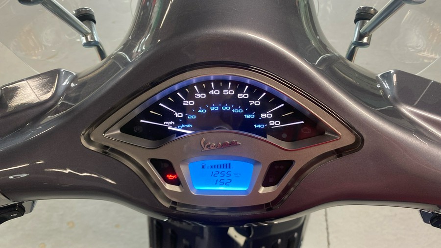 2022 Vespa Primavera 150 Touring