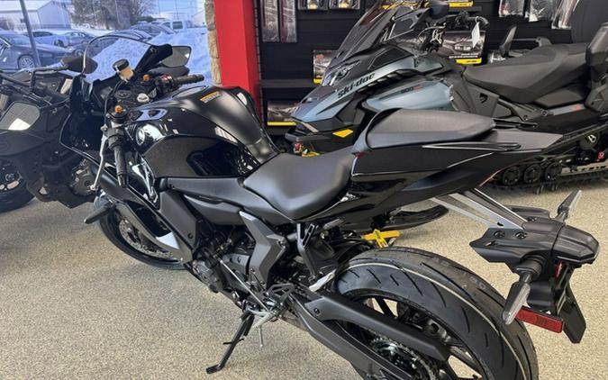 2025 Yamaha YZF-R7