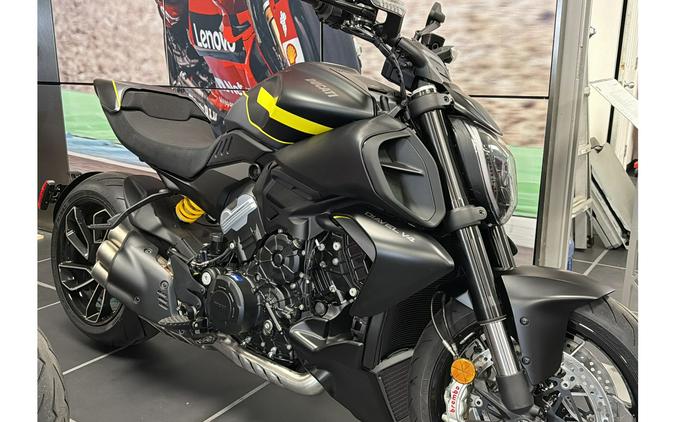 2026 Ducati Diavel V4
