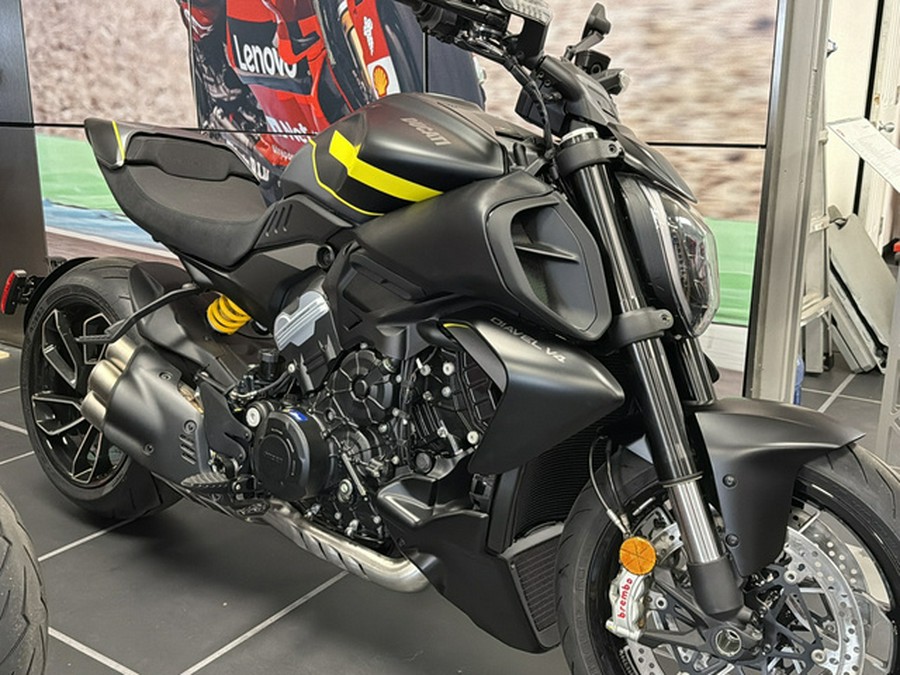 2026 Ducati Diavel V4