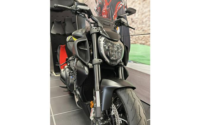 2026 Ducati Diavel V4