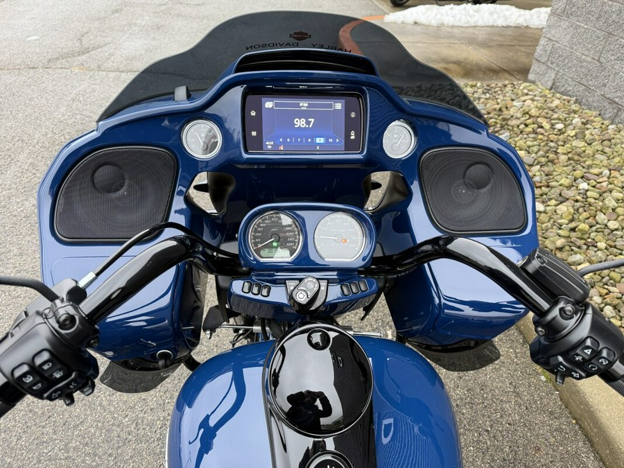 2023 Harley-Davidson® Road Glide® 3 FLTRT