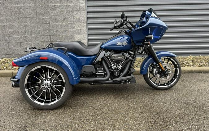 2023 Harley-Davidson® Road Glide® 3 FLTRT